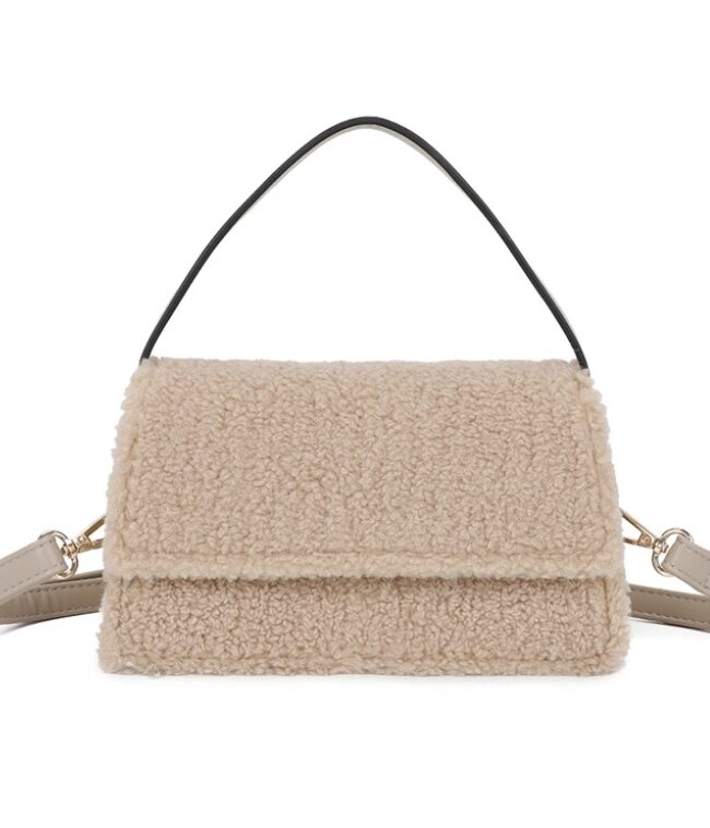 ALAYA - Fluffy Bag Beige